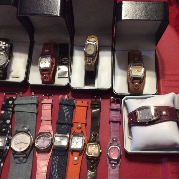 Lot of 17 mostly unworn leather look band watches. main image 4
